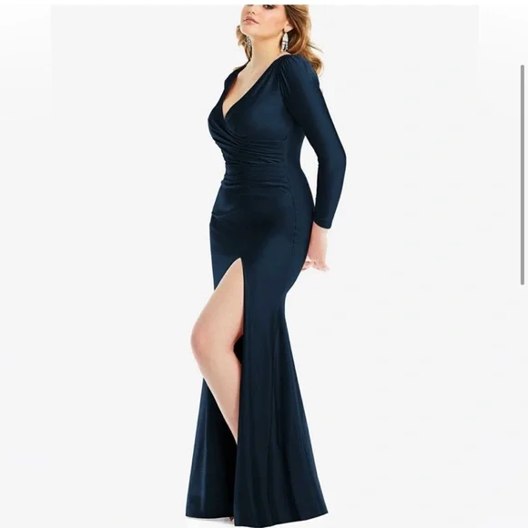 Cynthia + Sahar Yasmeen CS102 Mermaid Satin Gown Midnight Blue M NWT Dress